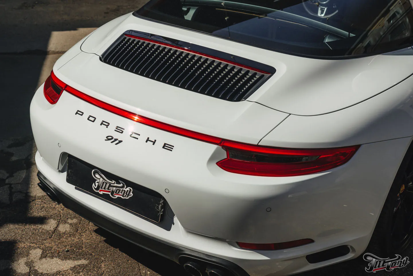 Как мы это делаем?! Полный комплекс детейлинг-услуг для Porsche 911 Targa 4S, окрас дисков и фирменный шиномонтаж